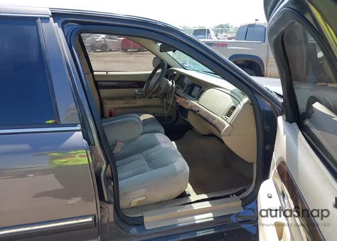 2007 Mercury Grand Marquis Gs z USA, uszkodzony, nr VIN 2MEFM74V27X615799